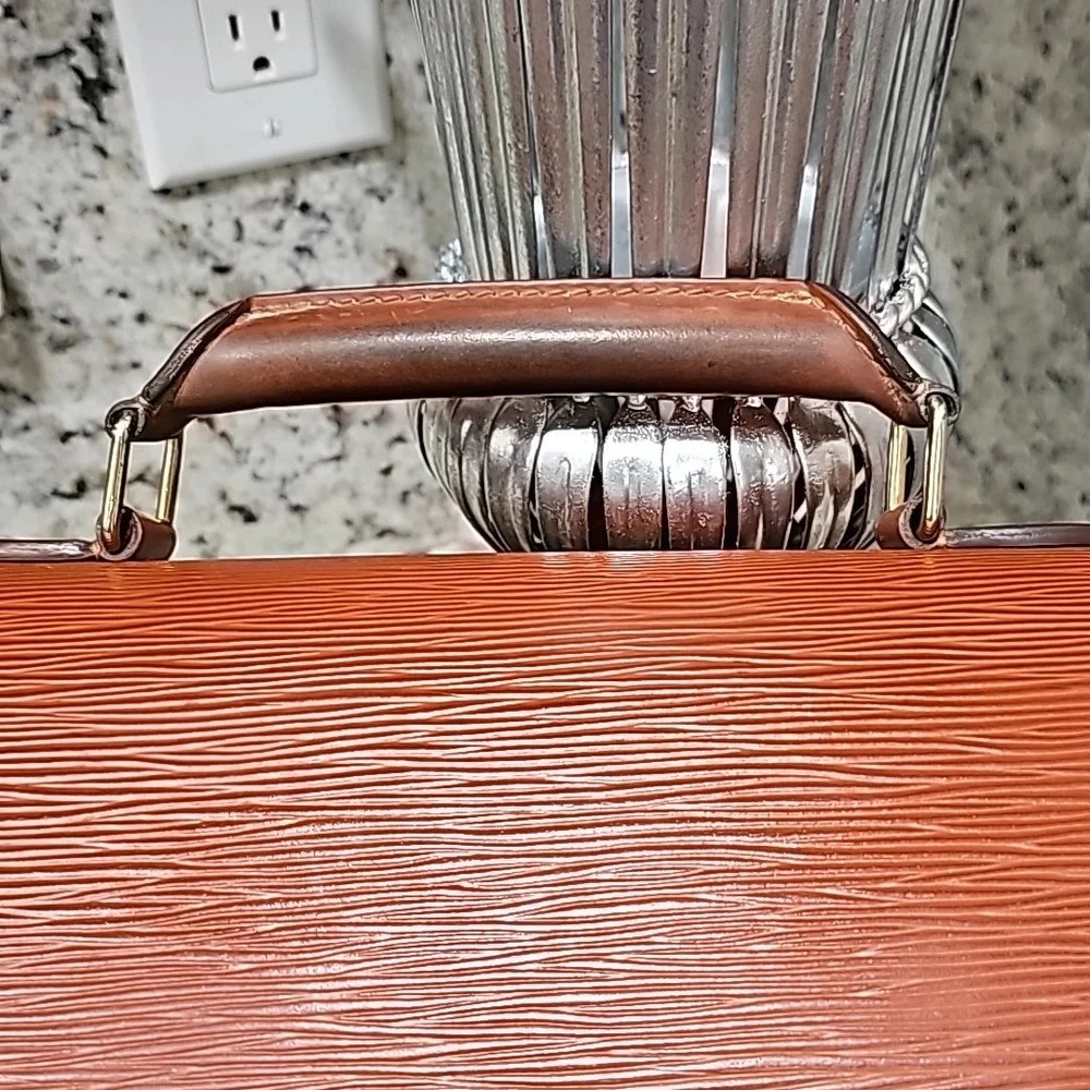 Louis Vuitton brown Epi leather briefcase 16x11x4 inches